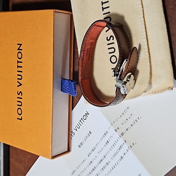 Louis Vuitton Good Luck Brown Leather Bracelet with dust bag and box - Picture 1 of 6